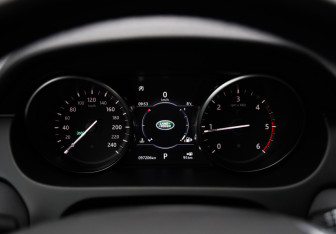 Подержанный автомобиль Land Rover Discovery Sport 2018 года (15 фото)