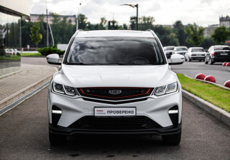 Подержанный автомобиль Geely Coolray 2021 года (4 фото)