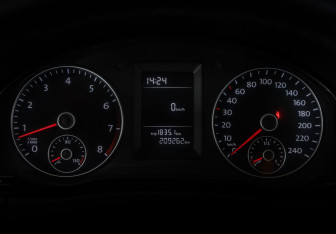 Подержанный автомобиль Volkswagen Golf Plus 2011 года (22 фото)