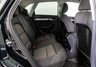 Подержанный автомобиль Audi Q3 2012 года (18 фото)