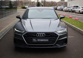 Подержанный автомобиль Audi A7 2018 года (2 фото)