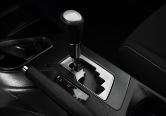 Подержанный автомобиль Toyota RAV4 2018 года (10 фото)