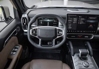 Подержанный автомобиль Jetour T2 2024 года (14 фото)