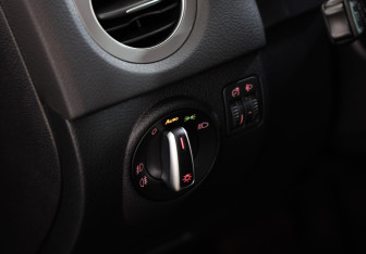 Подержанный автомобиль Volkswagen Tiguan 2016 года (19 фото)