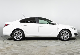 Подержанный автомобиль Opel Insignia Sedan 2014 года (4 фото)