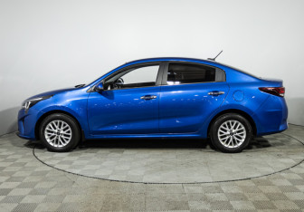 Подержанный автомобиль Kia Rio Sedan 2021 года (8 фото)