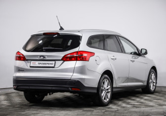 Подержанный автомобиль Ford Focus Wagon 2017 года (5 фото)