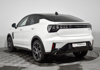 Подержанный автомобиль Lynk&Co 05 2023 года (7 фото)