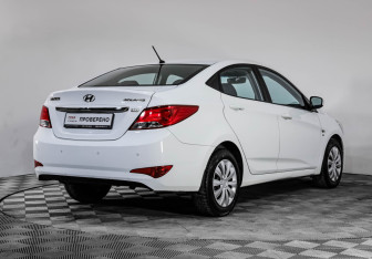 Подержанный автомобиль Hyundai Solaris Sedan 2015 года (6 фото)