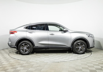 Подержанный автомобиль Haval F7x 2022 года (4 фото)