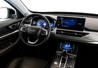 Подержанный автомобиль Chery Tiggo 8 Pro 2023 года (16 фото)