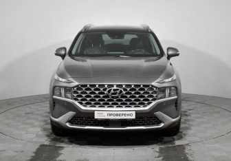 Подержанный автомобиль Hyundai Santa Fe 2021 года (2 фото)