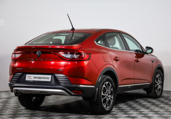 Подержанный автомобиль Renault Arkana 2019 года (5 фото)