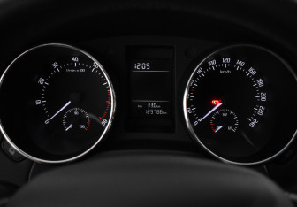 Подержанный автомобиль Skoda Yeti 2014 года (16 фото)