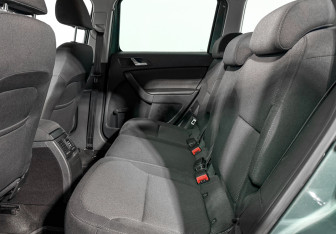 Подержанный автомобиль Skoda Yeti 2012 года (12 фото)