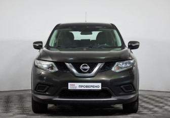 Подержанный автомобиль Nissan X-Trail 2016 года (2 фото)