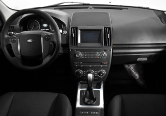 Подержанный автомобиль Land Rover Freelander 2013 года (13 фото)