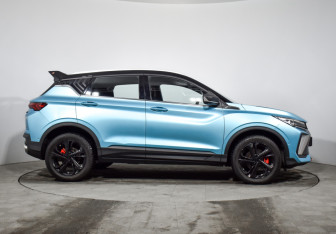 Подержанный автомобиль Geely Coolray 2023 года (4 фото)