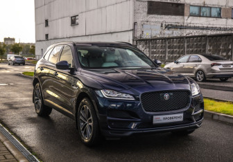 Подержанный автомобиль Jaguar F-Pace 2020 года (5 фото)