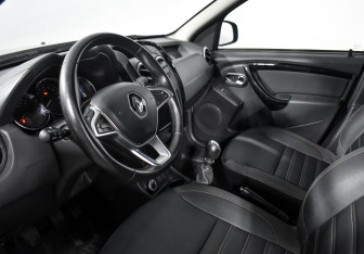 Подержанный автомобиль Renault Duster 2019 года (9 фото)