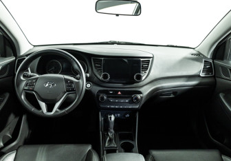 Подержанный автомобиль Hyundai Tucson 2018 года (13 фото)