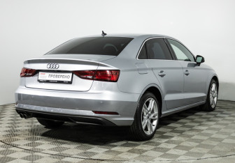 Подержанный автомобиль Audi A3 Sedan 2020 года (5 фото)