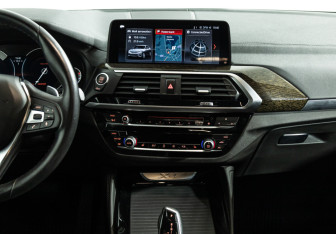 Подержанный автомобиль BMW X4 2019 года (14 фото)