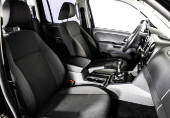 Подержанный автомобиль Volkswagen Amarok 2013 года (12 фото)