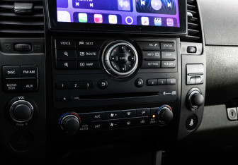 Подержанный автомобиль Nissan Pathfinder 2012 года (15 фото)