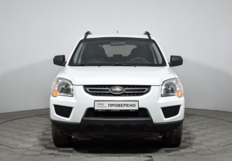 Подержанный автомобиль Kia Sportage 2008 года (2 фото)