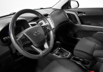 Подержанный автомобиль Hyundai Creta 2021 года (9 фото)