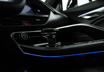 Подержанный автомобиль Geely Tugella 2022 года (28 фото)