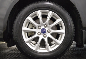 Подержанный автомобиль Ford Mondeo Sedan 2018 года (9 фото)