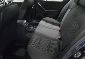 Подержанный автомобиль Volkswagen Golf Hatchback 2012 года (10 фото)