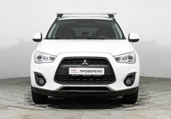 Подержанный автомобиль Mitsubishi ASX 2014 года (2 фото)