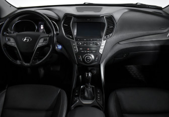 Подержанный автомобиль Hyundai Santa Fe 2018 года (16 фото)