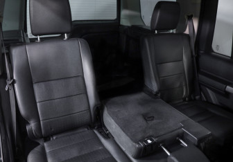Подержанный автомобиль Land Rover Discovery 2008 года (26 фото)