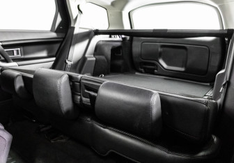 Подержанный автомобиль Land Rover Discovery Sport 2017 года (22 фото)