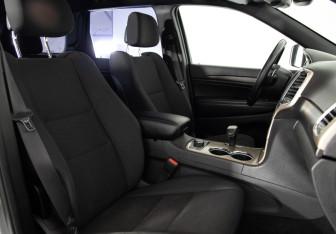 Подержанный автомобиль Jeep Grand Cherokee 2013 года (11 фото)