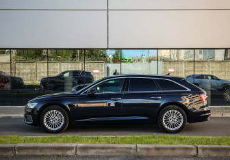 Подержанный автомобиль Audi A6 Wagon 2019 года (9 фото)