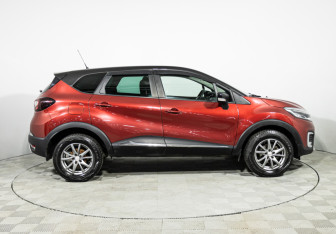 Подержанный автомобиль Renault Kaptur 2019 года (4 фото)