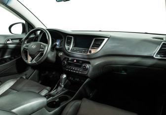 Подержанный автомобиль Hyundai Tucson 2017 года (9 фото)