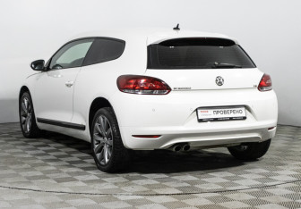 Подержанный автомобиль Volkswagen Scirocco 2011 года (7 фото)