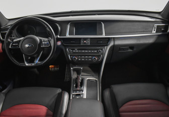 Подержанный автомобиль Kia Optima Sedan 2019 года (14 фото)