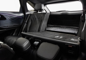 Подержанный автомобиль Exeed RX 2023 года (28 фото)