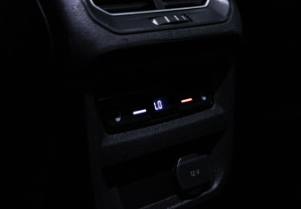 Подержанный автомобиль Volkswagen Tiguan 2016 года (19 фото)