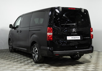 Подержанный автомобиль Citroen SpaceTourer 2017 года (7 фото)