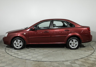 Подержанный автомобиль Chevrolet Lacetti Sedan 2007 года (8 фото)