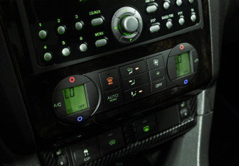 Подержанный автомобиль Ford Focus Sedan 2006 года (16 фото)