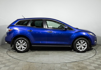 Подержанный автомобиль Mazda CX-7 2008 года (4 фото)